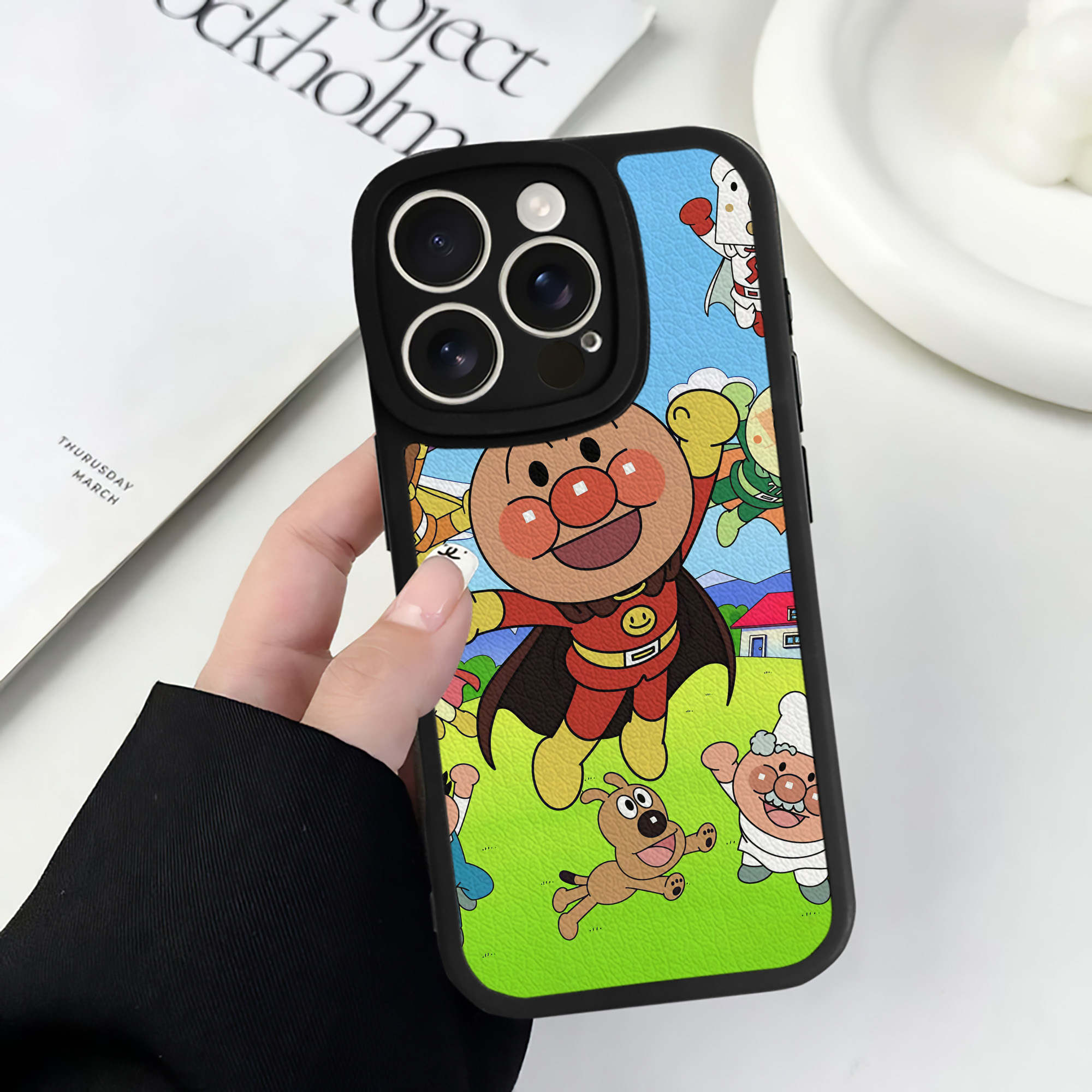 （画像用） アンパンマン Anpanman 【iPhone 16シリーズ対応】シリコンスマホケース（レザー調） 材質：シリコン
